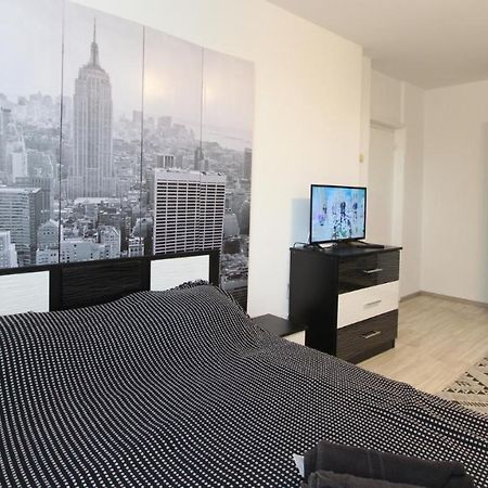 Holidays Host Splaiul Unirii Bucureşti Eksteriør bilde