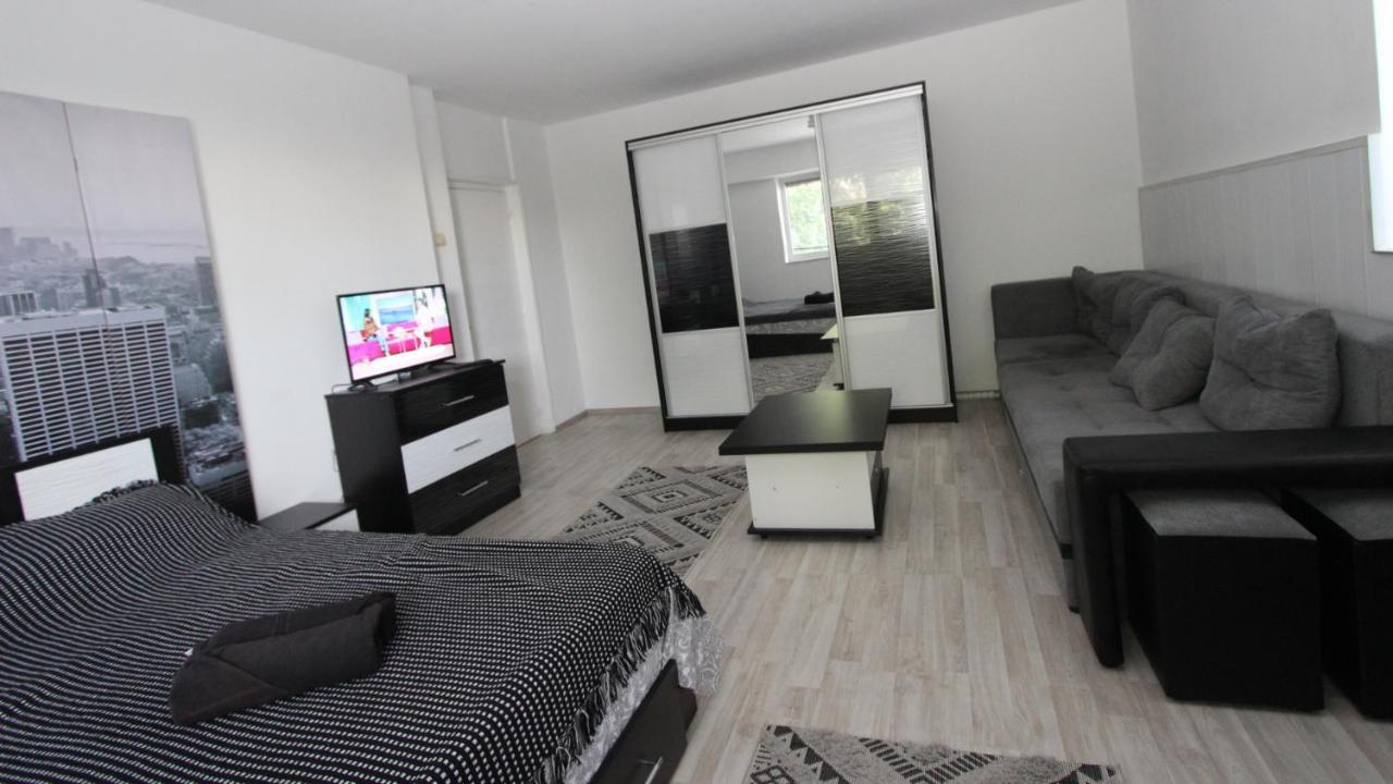 Holidays Host Splaiul Unirii Bucureşti Eksteriør bilde